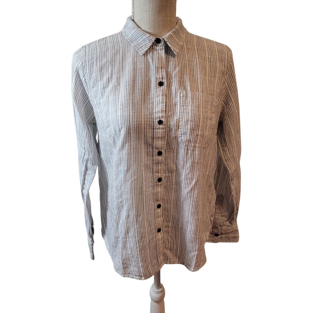 Lucky Brand Grey/White Pin Stripe Button Front/Split Shirttail Hem Small